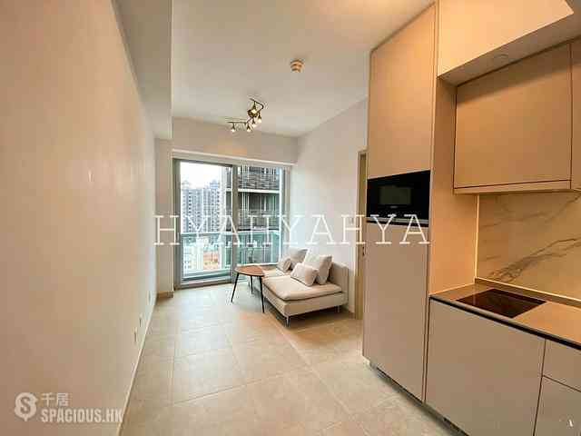 Sai Ying Pun - No.8 Hing Hon Road (Resiglow-Bonham) 01