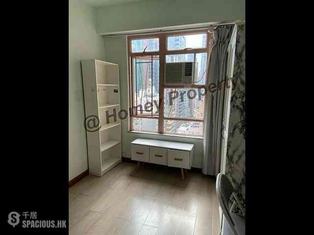 Sai Ying Pun - Kam Kwan Building 01