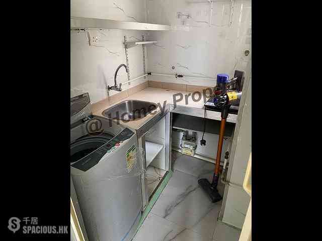 Sai Ying Pun - Kam Kwan Building 05