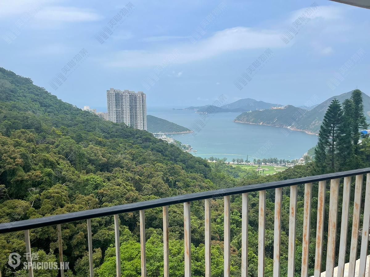 Repulse Bay - Sea Cliff Mansions 01