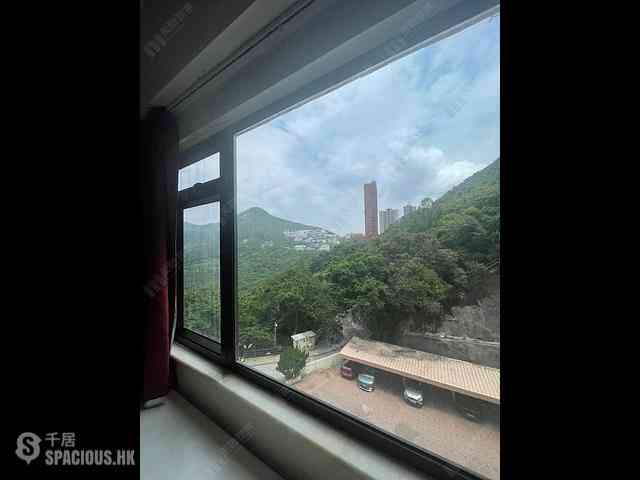 Repulse Bay - Sea Cliff Mansions 03
