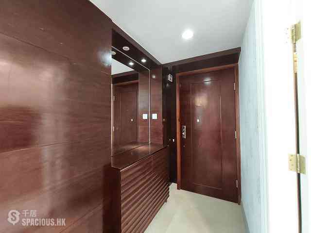 Tsim Sha Tsui - The Victoria Towers 07