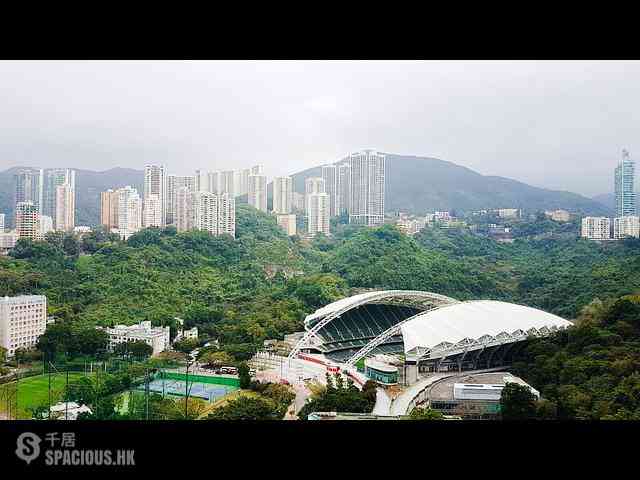 Happy Valley - Caroline Garden 03