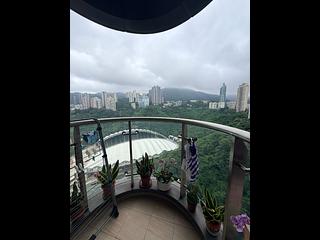 Happy Valley - Beverly Hill 02