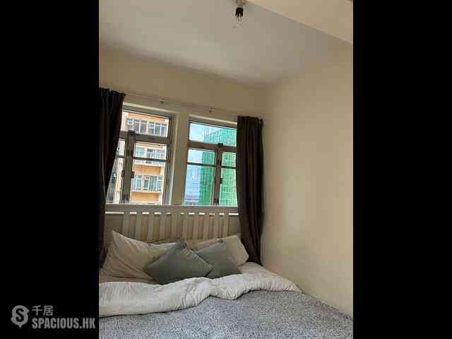 Sai Ying Pun - Luen Tak Building 05