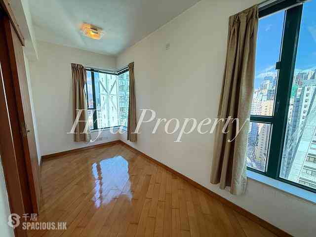 Sheung Wan - Medal Court 03