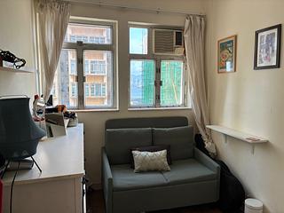 Sai Ying Pun - Luen Tak Building 06
