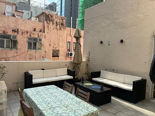 Sai Ying Pun - Luen Tak Building 11