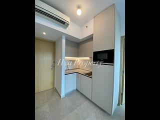 Sai Ying Pun - No.8 Hing Hon Road (Resiglow-Bonham) 05