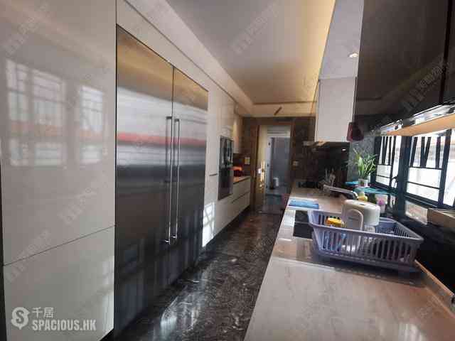Mid Levels Central - The Mayfair 17