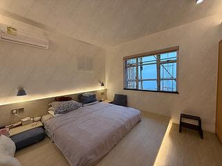 Pok Fu Lam - Baguio Villa Block 25 05