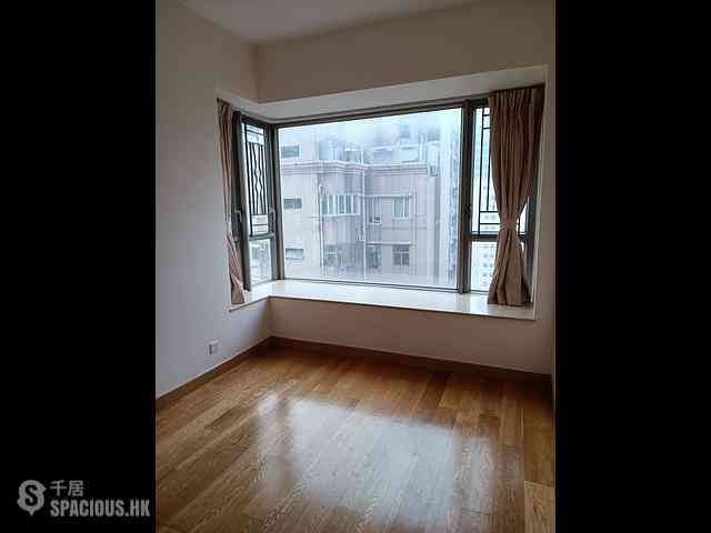 Sai Ying Pun - Island Crest Block 2 05