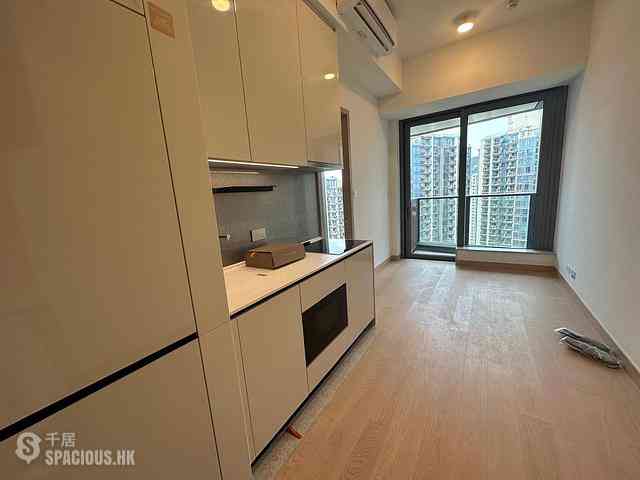 Lohas Park - Lohas Park Phase 12C Grand Seasons Tower 1B 02