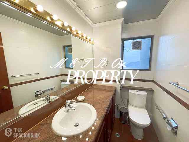 Repulse Bay - Pine Crest 08