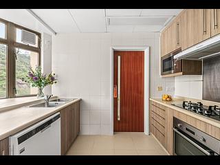 Mid Levels East - Bamboo Grove 06
