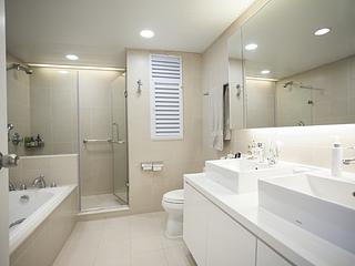 Repulse Bay - 9-10, Headland Road 05