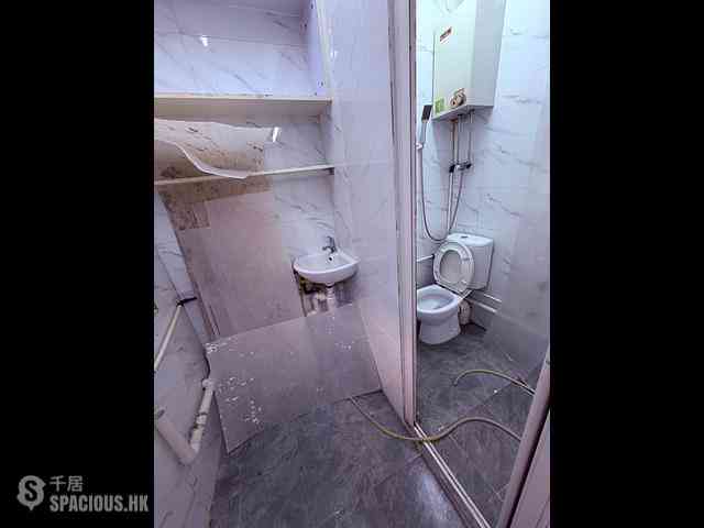 Mong Kok - 1067, Canton Road 07