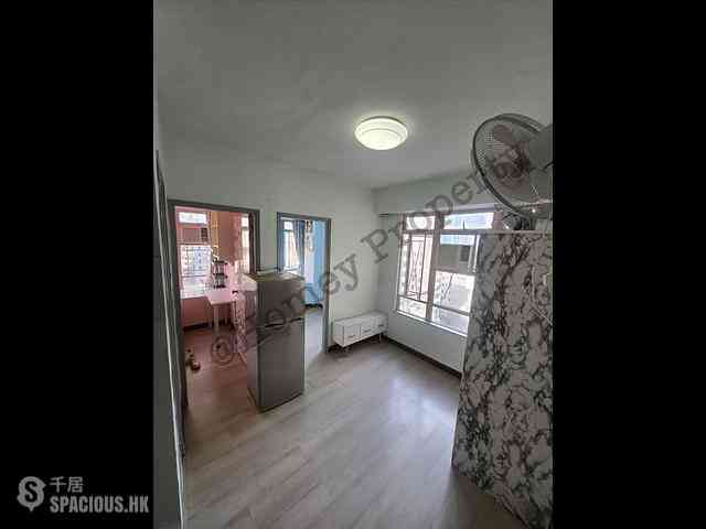Sai Ying Pun - Kam Kwan Building 01