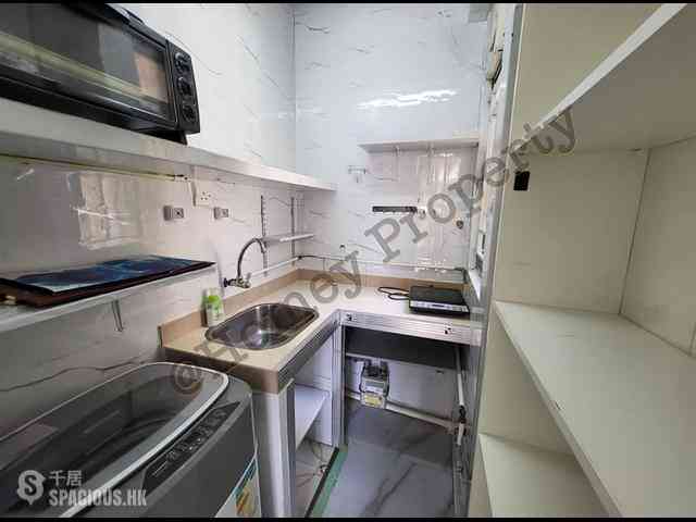 Sai Ying Pun - Kam Kwan Building 04