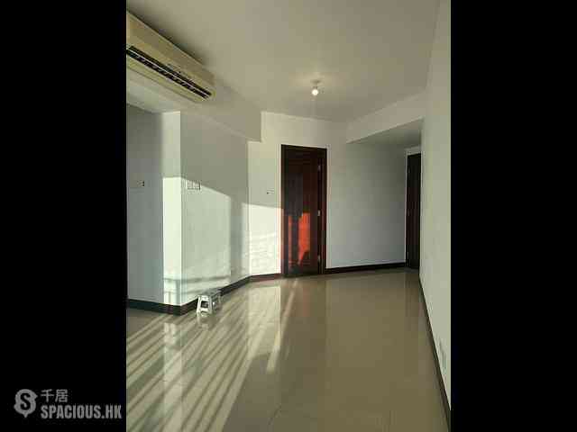 Kennedy Town - The Merton 03