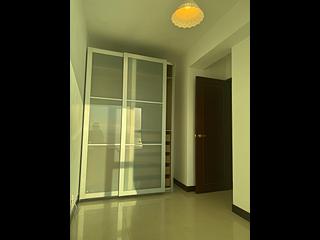 Kennedy Town - The Merton 04