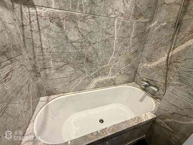 Wong Chuk Hang - The Southside Phase 3B Blue Coast 24