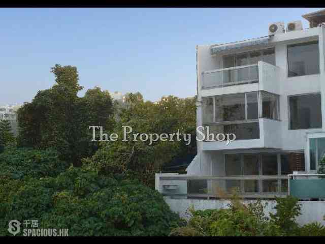 Clear Water Bay - Villa Sandoz 01