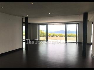 Clear Water Bay - Dragon Lake Villa 02