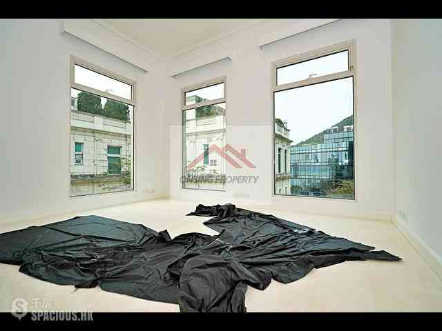 Repulse Bay - 110, Repulse Bay Road 09