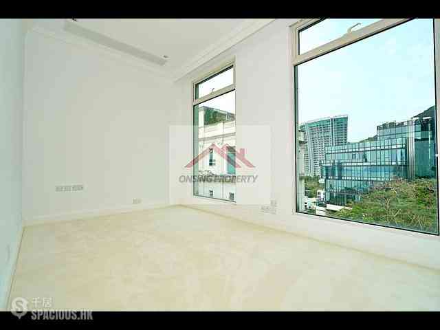 Repulse Bay - 110, Repulse Bay Road 10