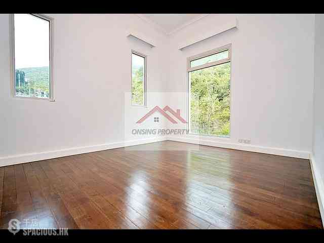 Repulse Bay - 110, Repulse Bay Road 14