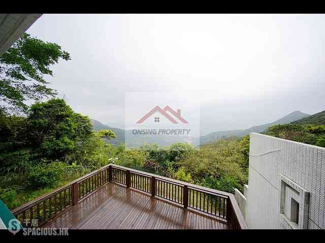 The Peak - Mount Austin Estate 04