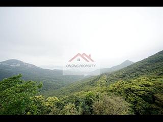 The Peak - Mount Austin Estate 06