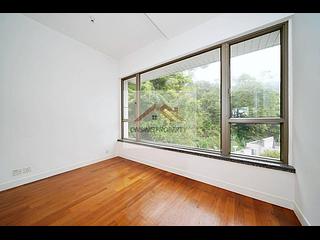 The Peak - Mount Austin Estate 15