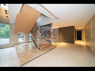 Shouson Hill - Yue Hing Court 07