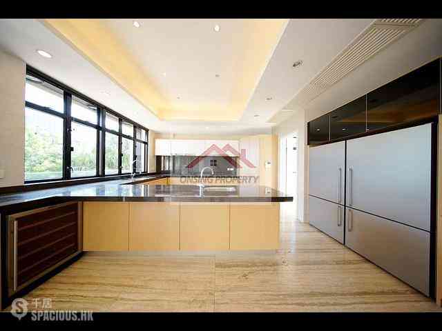 The Peak - 21, Coombe Road 11