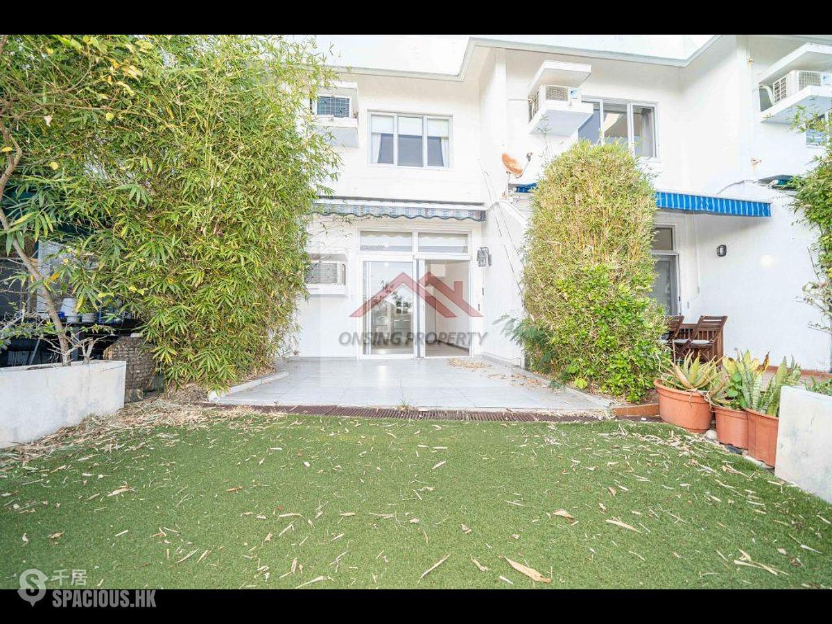 Chung Hom Kok - 30, Cape Road 01