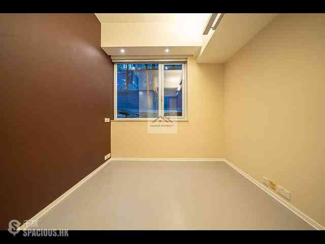 Mid Levels Central - Best View Court 07