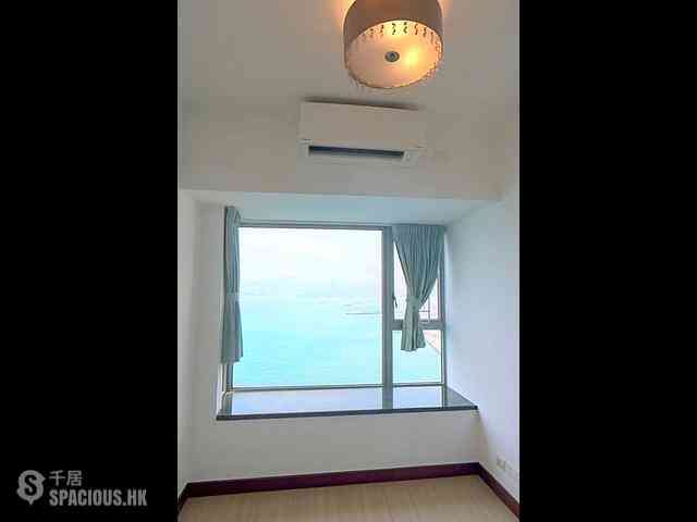 Kennedy Town - The Merton 03