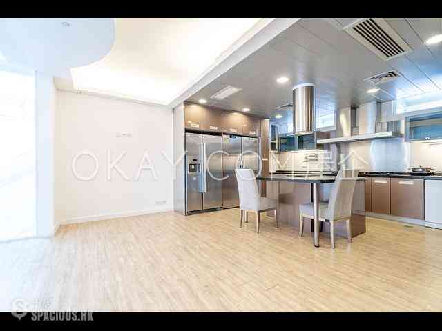 Clear Water Bay - Golden Lake Villa 05