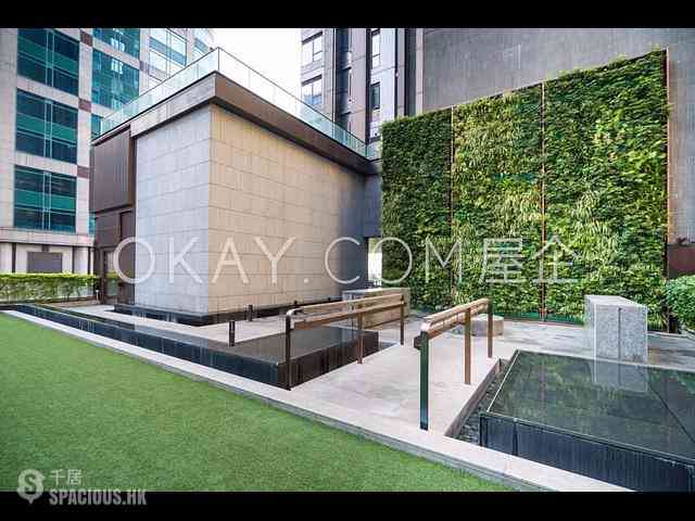 Wan Chai - The Gloucester 14