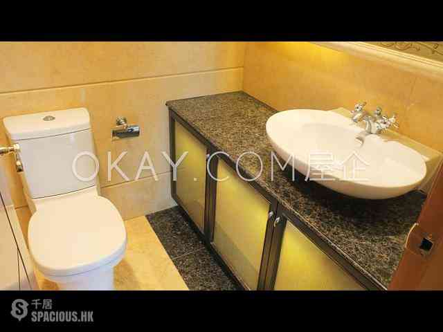 West Kowloon - The Arch Sun Tower (Block 1A) 05