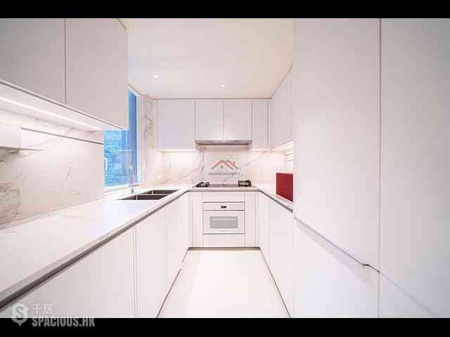 Wan Chai - 33 Kennedy Road 03