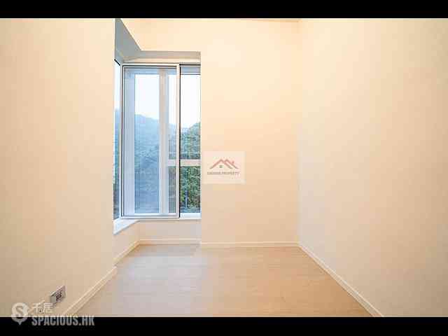 Wan Chai - 33 Kennedy Road 08