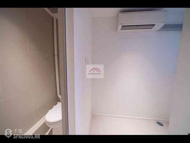 Wan Chai - 33 Kennedy Road 09