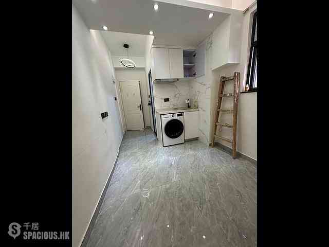 Mong Kok - 121, Tung Choi Street 01