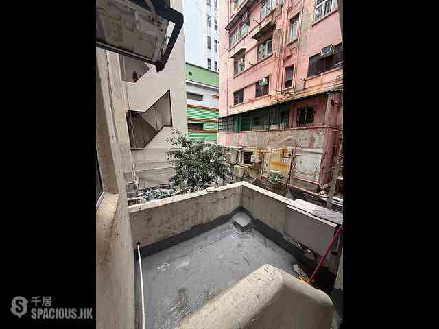 Mong Kok - 121, Tung Choi Street 16