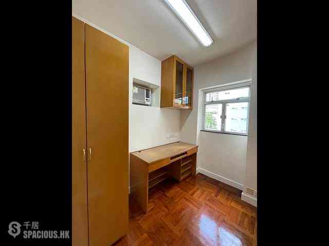 Wan Chai - Manrich Court 02