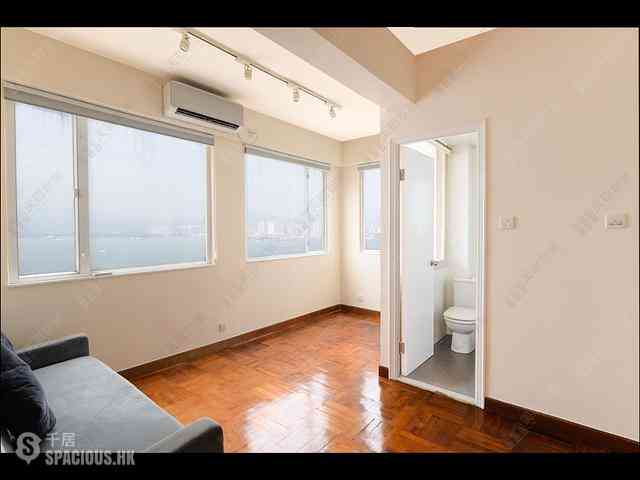 Sai Ying Pun - Cheung Ling Mansion 02