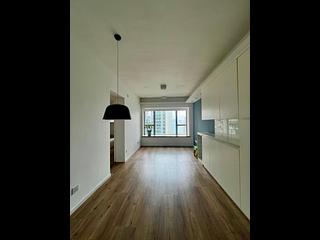 Sheung Wan - Queen's Terrace 09